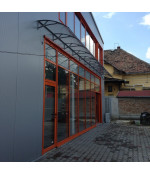 Savienots alumīnija polikarbonāta jumtiņš 960x3000 mm  caurspīdīgs, ar pelēkiem turētājiem